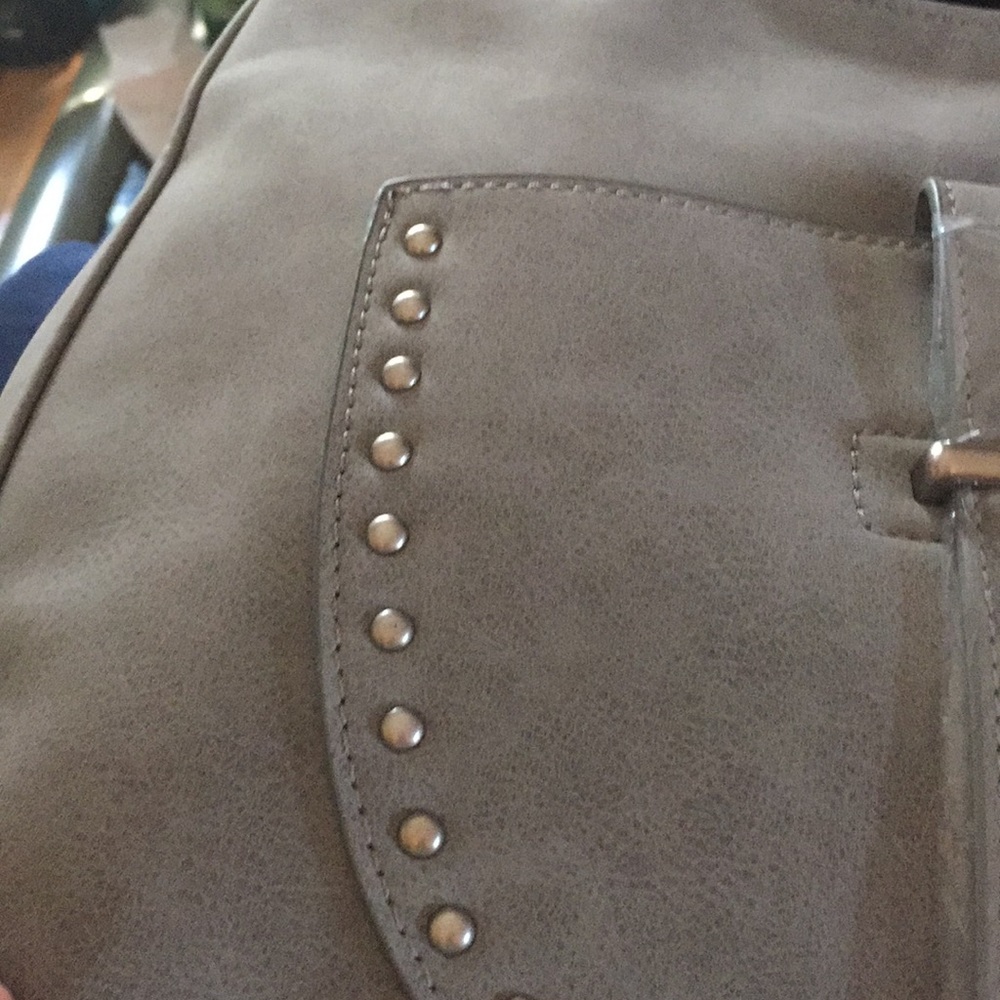 Gray with Silver Faux Leather Large Hobo Bag NEW - Picture 6 of 6